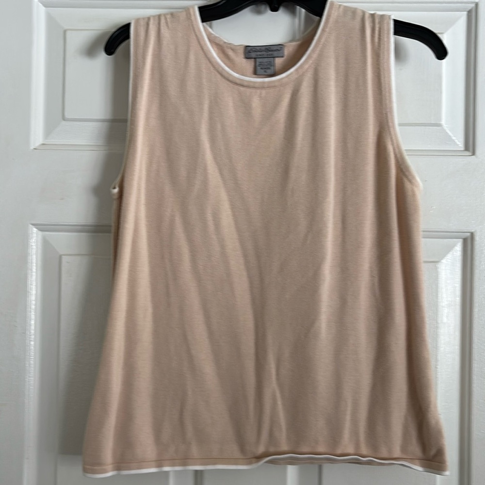 Eddie Bauer Women’s Cream with White Edges Cotton Tank Top. Size XL